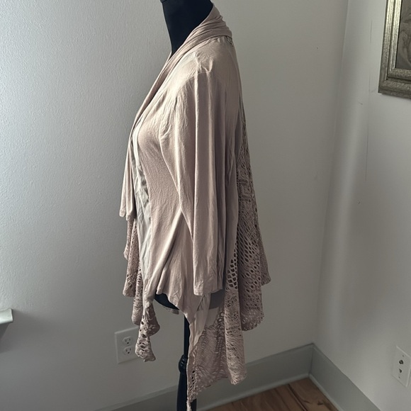Lavanya open cascade front dusty rose crochet detailing cover up cardigan sz XL - Picture 3 of 5